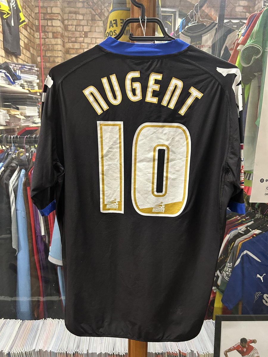 ClassicshirtCDF's tweet image. Some other new bits to hit the shop this week.
Yes that is a signed Gareth bale spurs shirt. Thanks for asking!