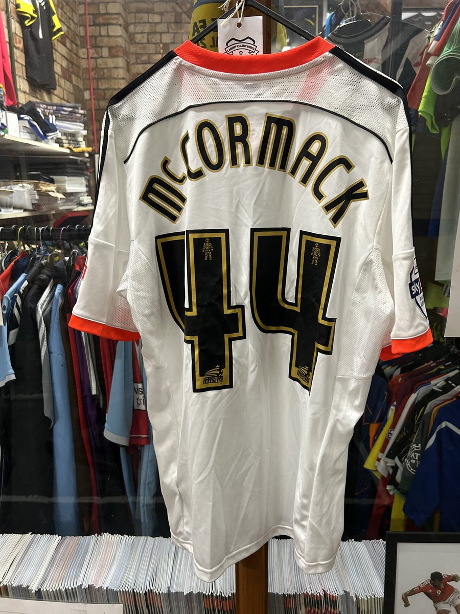 ClassicshirtCDF's tweet image. Some other new bits to hit the shop this week.
Yes that is a signed Gareth bale spurs shirt. Thanks for asking!