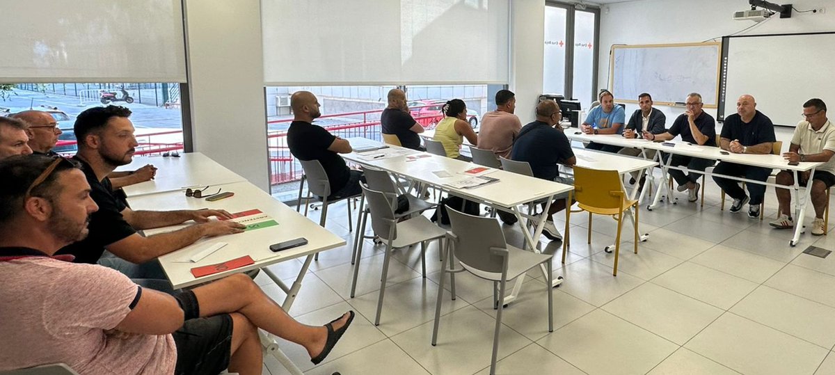 ¡Un placer estar en Ceuta hoy! 🤝 Asistiendo a la asamblea de la <a href="/BalonmanoCeuta/">Federación de Balonmano de Ceuta</a> para fortalecer nuestros lazos. Gracias a mis amigos #JuanJoseVilchez, Presidente de la Federación, Nicola, Consejero, y Sergio, Director de Deportes <a href="/GobiernodeCeuta/">Gobierno de Ceuta</a>, por esta increíble acogida.