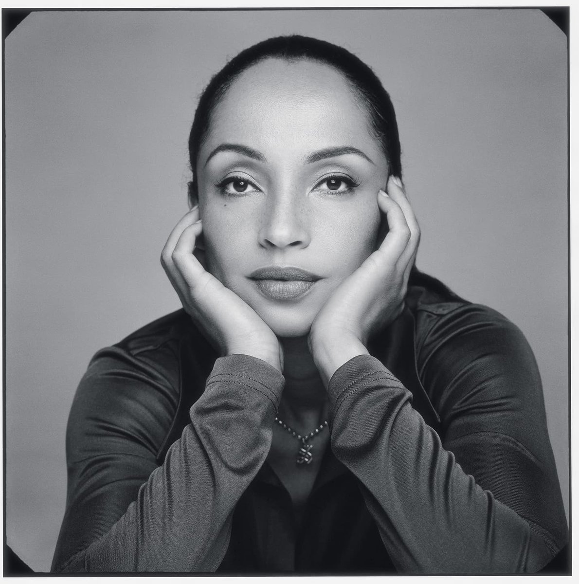 BartSlim's tweet image. Listen to Sade.

Volg mij voor meer dwingende muziektips.

#sade
