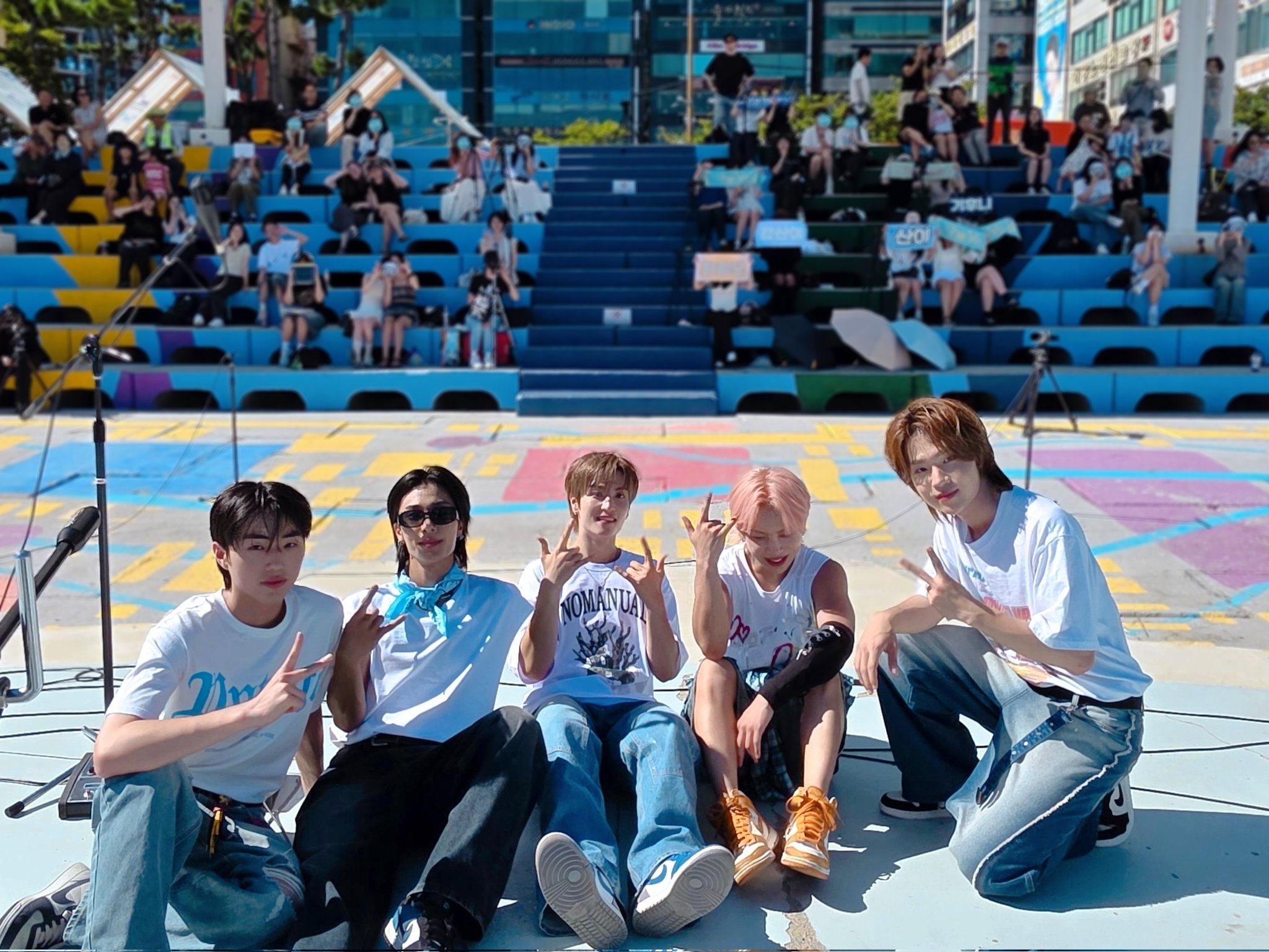 Catch The Young ナミョン サイン ポラロイド 캐치더영　3集 CATCH THE YOUNG (캐치더영) (@catch_theyoung) / X