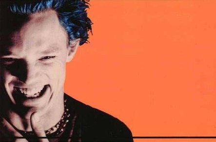 YarielSuarez612's tweet image. Ya sea en comedias juveniles, thrillers o dramas, Matthew Lillard siempre es memorable. Además, es conocido por su cercanía con los fans y su participación activa en convenciones y eventos.
¿Qué papel crees que interpreta mejor: un villano, un héroe o un personaje cómico?