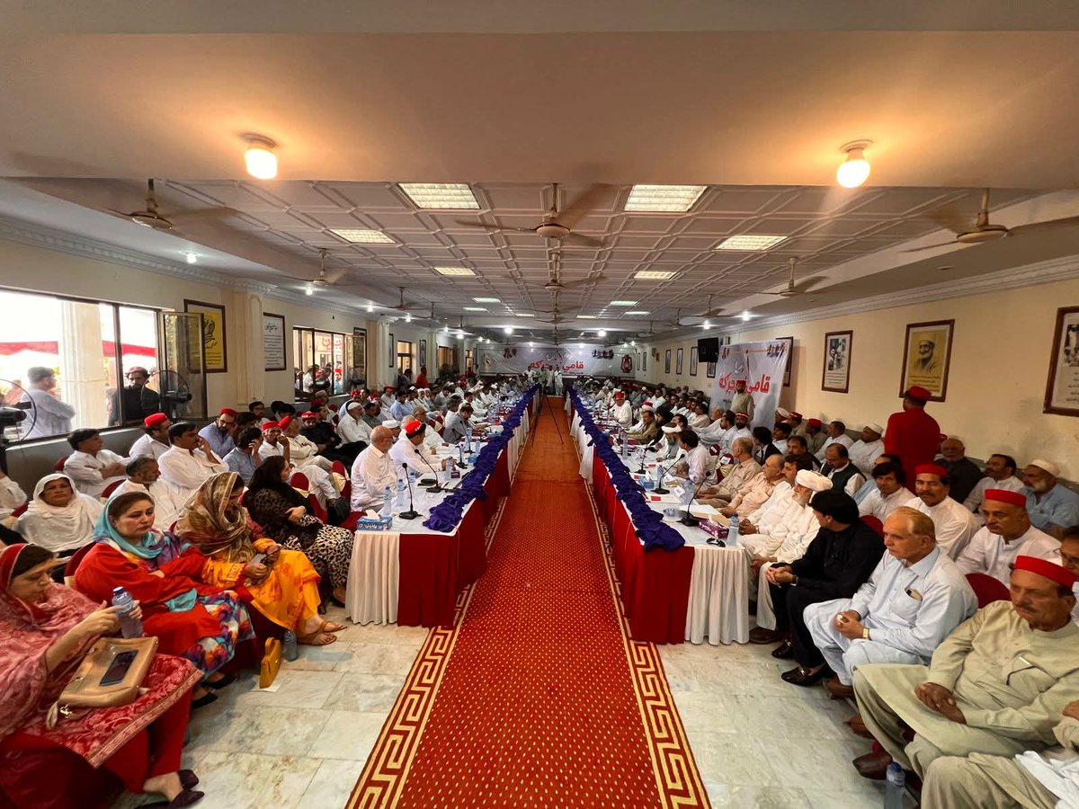 Palwasha_Abbas's tweet image. Today at Bacha khan Markaz Peshawar at Qomi Aman jirga
#قامی_امن_جرګه
