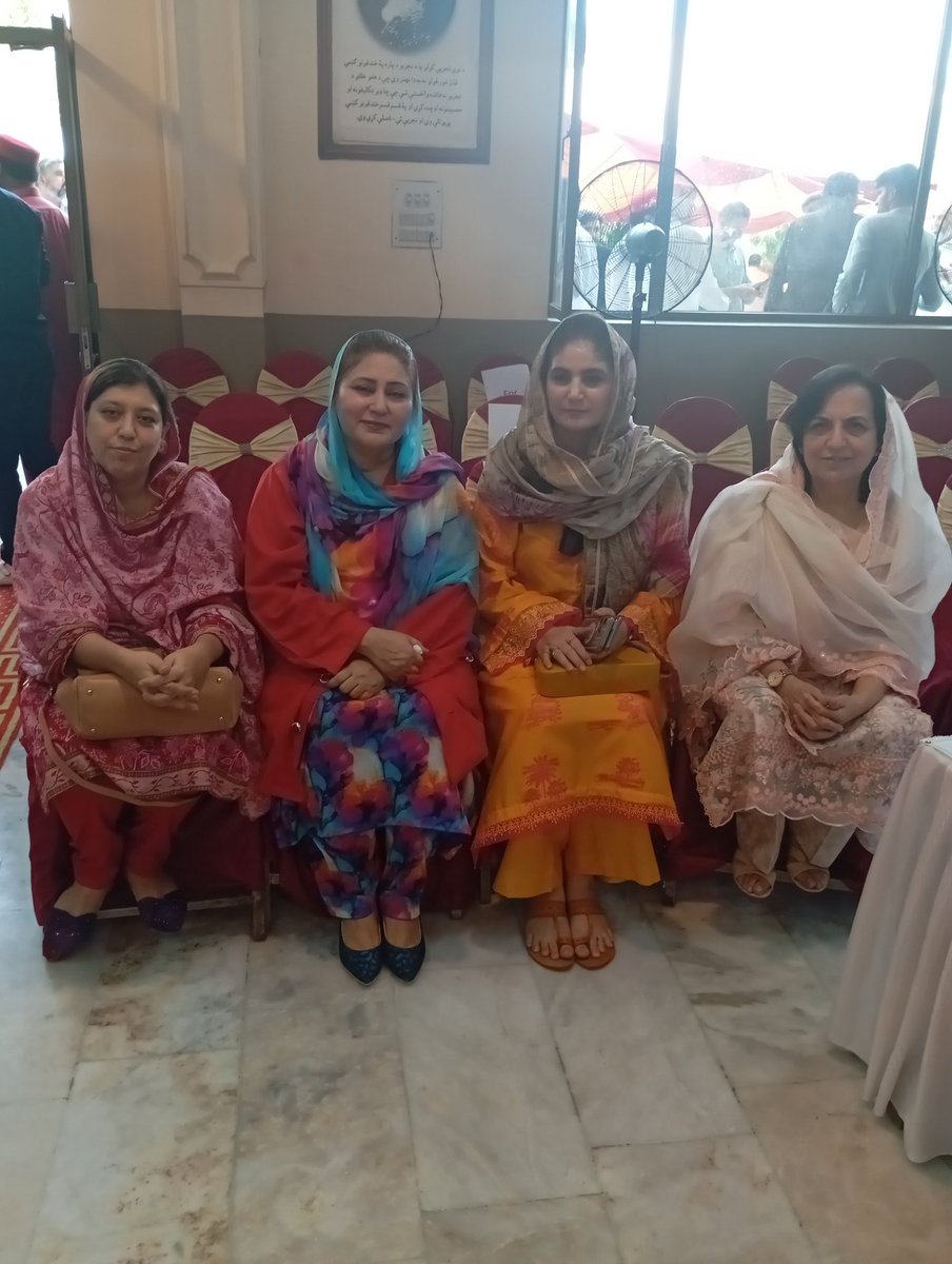 Palwasha_Abbas's tweet image. Today at Bacha khan Markaz Peshawar at Qomi Aman jirga
#قامی_امن_جرګه