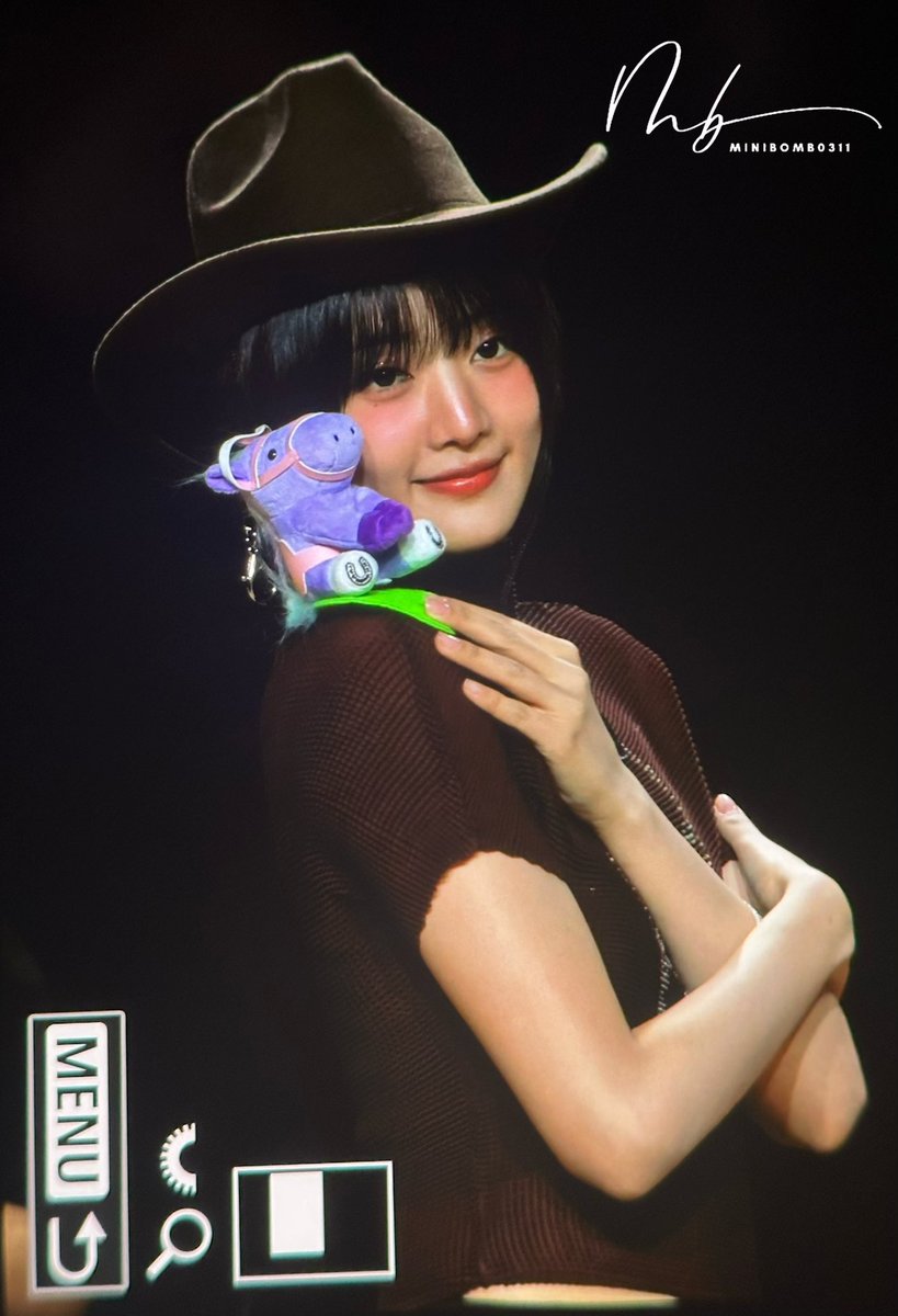 minibomb0311's tweet image. 250726 민니 프리뷰
Cow girl Minnie 🤠🐴
#IDLE #GIDLE #여자아이들 #아이들 #민니 #MINNIE #มินนี่