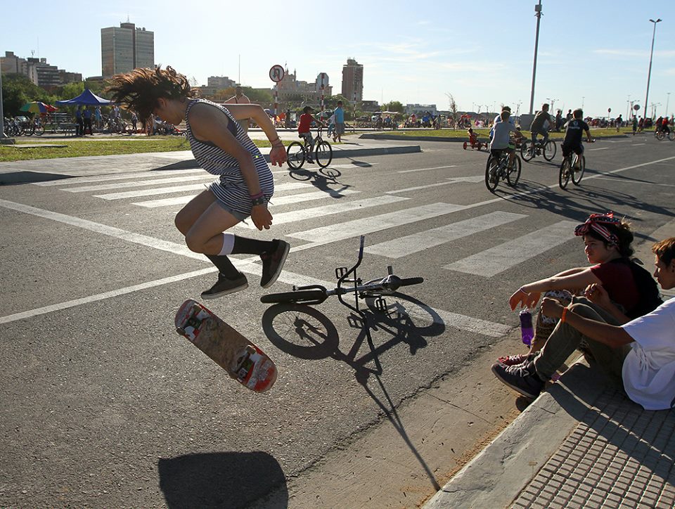 #Clima ☀️  Para este sábado se espera un día fresco a cálido, cielo parcialmente nublado a nublado, vientos del noreste y luego variables.

➡️ lc.cx/Gz7ud7