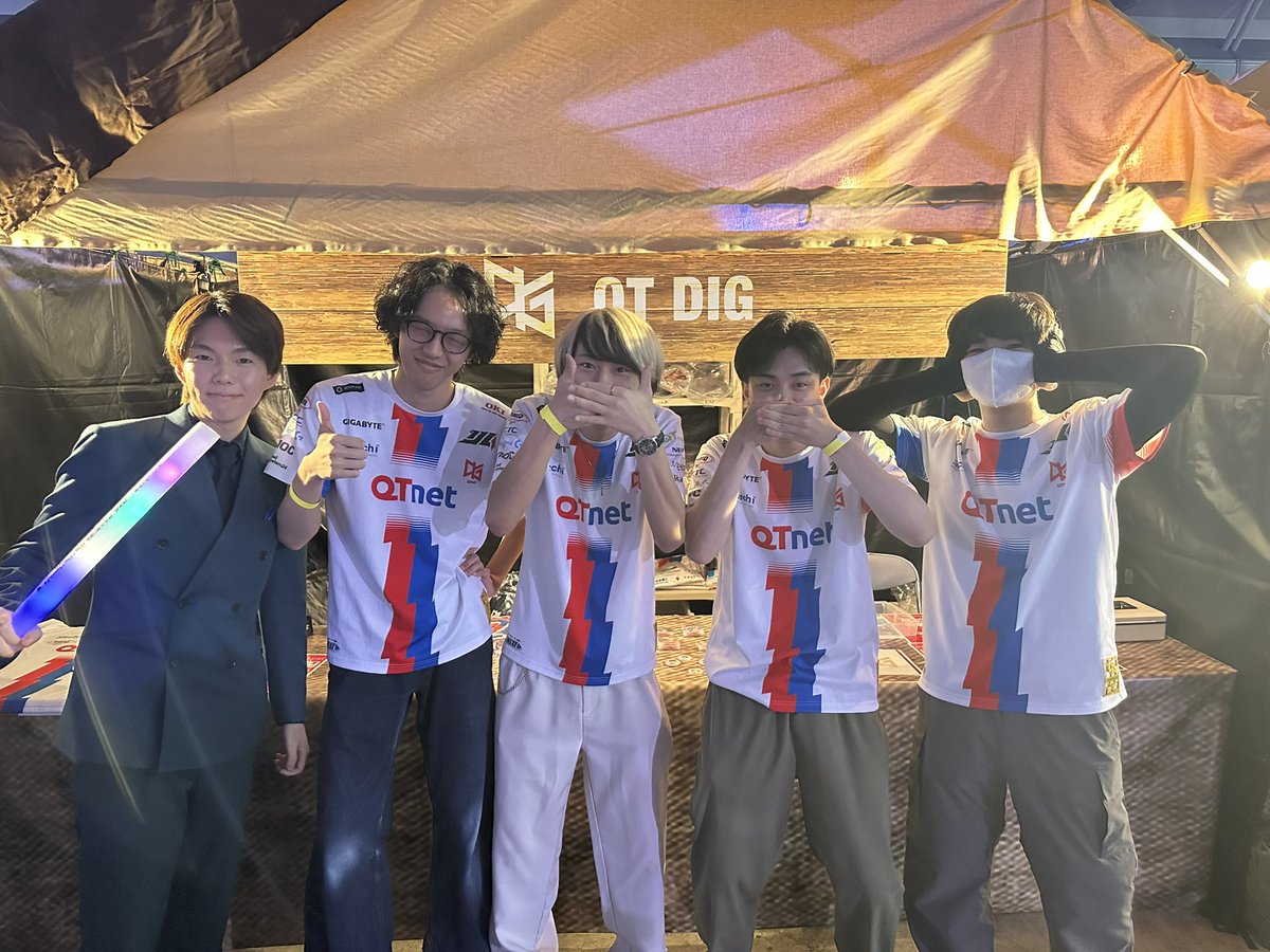 qtdig_5's tweet image. 物販ブース二日目ありがとうございました！

明日の最終日はKotami、Myme、Nachも参戦予定で、なんとQT DIG∞メンバー全員集合予定🥳
※ブース到着次第ポストいたします！

明日もお待ちしております🪏

#IdentityᏙ #第五人格
#第五人格IJL
#第五人格DigDigSeven