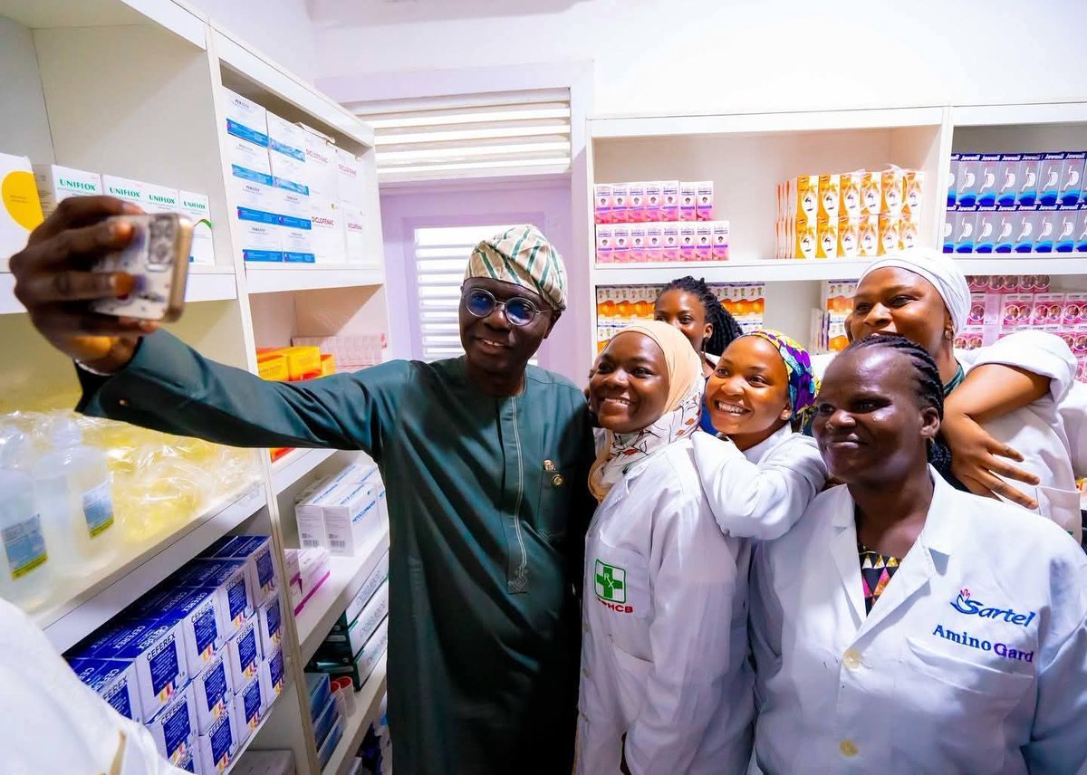TheTope_Ajayi's tweet image. From Lagos' example, over the years, we now know Local Governments can actually serve their purpose of driving development at the grassroots.
In Tinubu's Lagos, local governments build schools, primary health centres, fire service stations, markets, and construct roads, among…