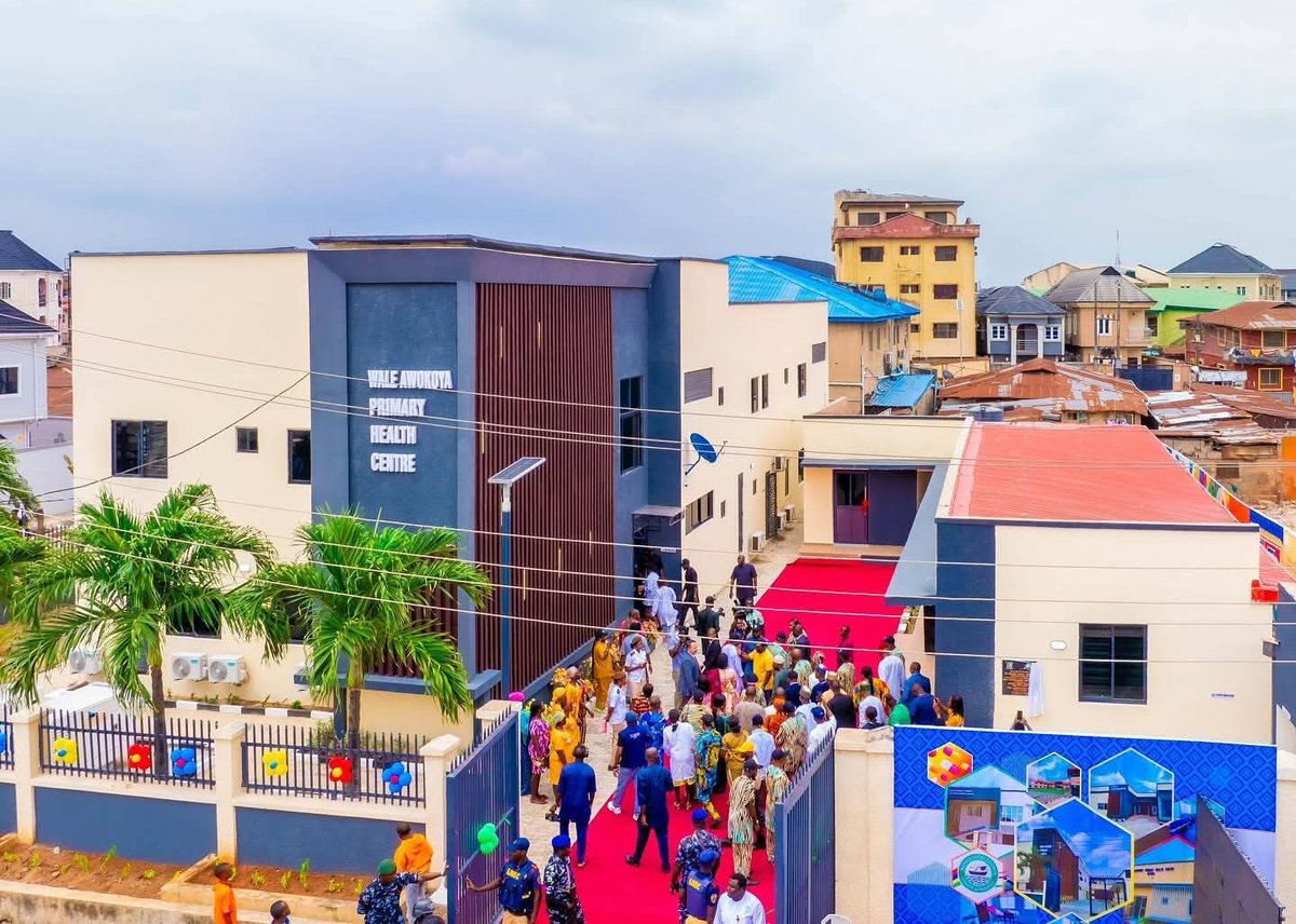 TheTope_Ajayi's tweet image. From Lagos' example, over the years, we now know Local Governments can actually serve their purpose of driving development at the grassroots.
In Tinubu's Lagos, local governments build schools, primary health centres, fire service stations, markets, and construct roads, among…
