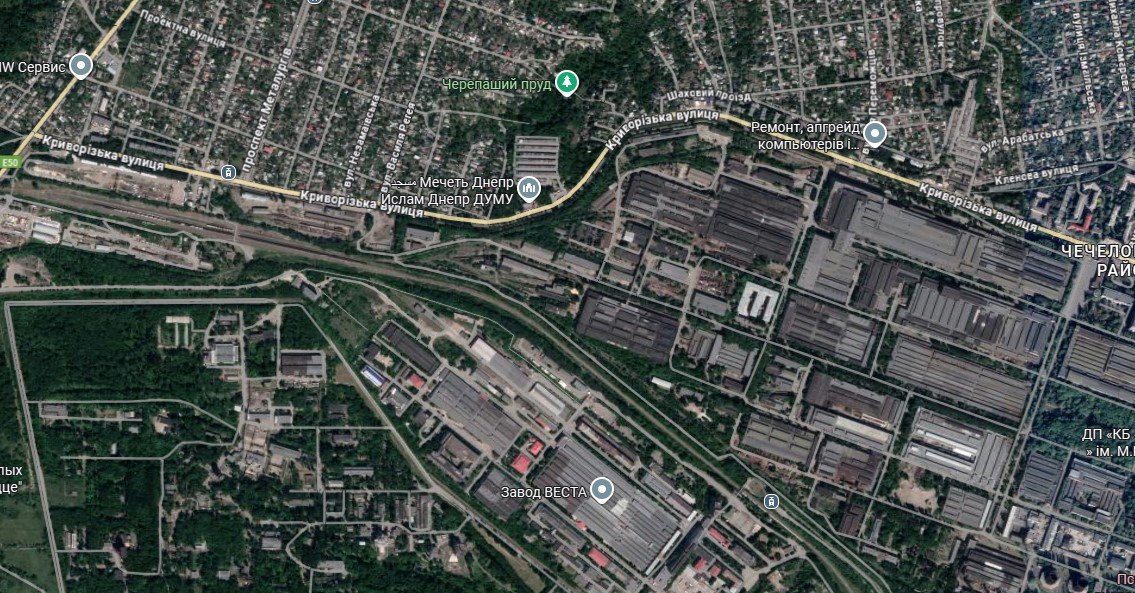 WarHunter2222's tweet image. 🚀Footage from the overnight attacks on Dnepro...
Drones, Iskander-M / K missiles were used.
The main target was a machine building plant
...
Large scale attacks were carried out also at Kharkov, Zaporozhye, Sumy and Shostka
Again mostly on industrial targets