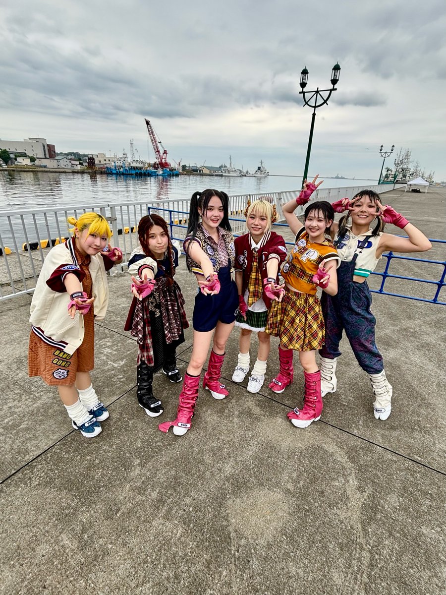 PIGGS_idol's tweet image. 『SET YOU FREE IN KUSHIRO KIRI FESTIVAL 2025』PIGGSの出番は終了！DAY2、フラワーカンパニーズさん、THE NEATBEATSさんと、ありがとうございました！！

📸 @terumi_shiga

PIGGS #kirifes2025 2日間ありがとうございました🤝

明後日は札幌で2マンライブ！
🗓️7/28(月)📍札幌KLUB COUNTER ACTION…