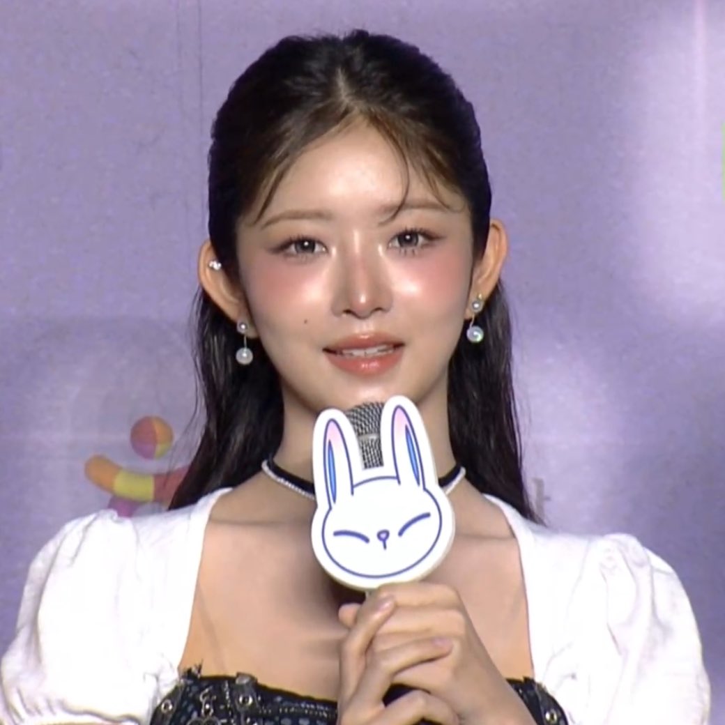 mandu_rei's tweet image. 레이님 너무예뻐