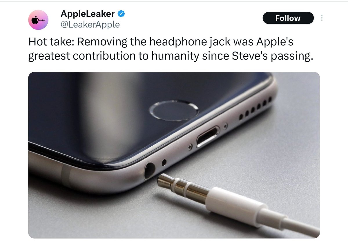 iHateApplee's tweet image. Hot take? More like, the dumbest take.
What is with these Apple glazers?