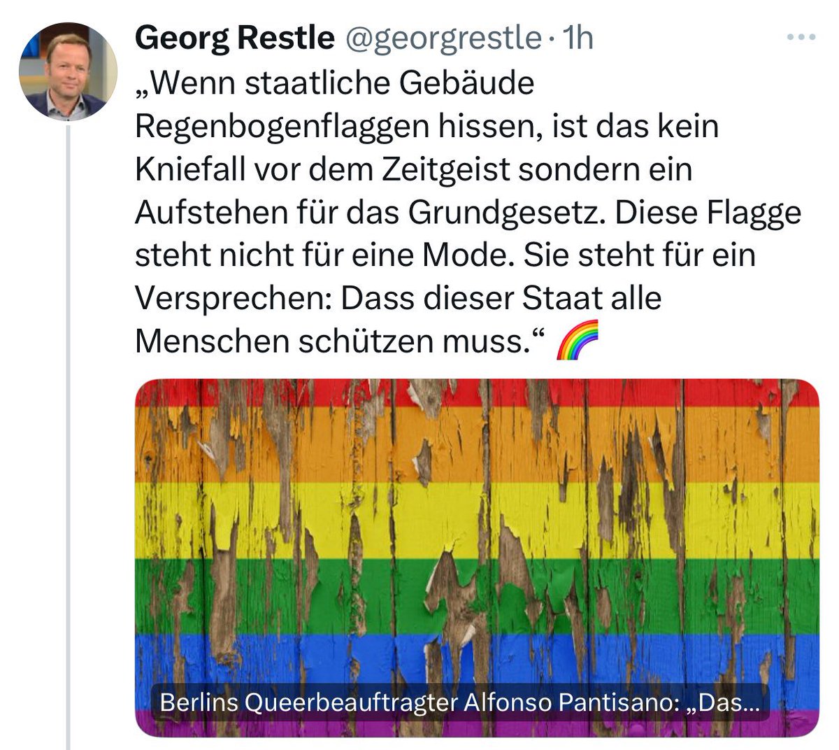 AtticusJazz's tweet image. Das Hakenkreuz hat im Buddhismus eine tiefe und positive Bedeutung. Es symbolisiert vor allem Glück, Langlebigkeit, Wohlstand und die unendliche Bewegung des Lebens und der Wiedergeburt.
Leider haben die Nazis das Hakenkreuz usurpiert und heute steht es für ihre…