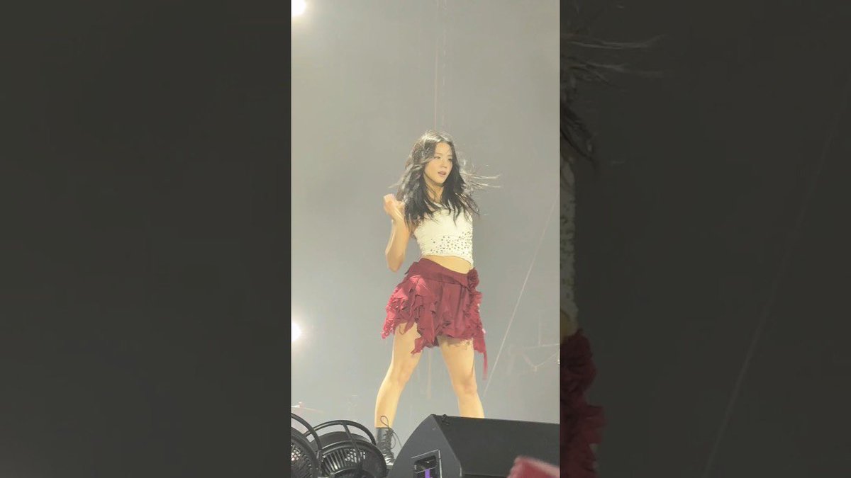 DCJisoogallery's tweet image. BLACKPINK WORLD TOUR 〈DEADLINE〉 IN TORONTO 🖤💕#JISOO #지수 #DEADLINE
🔗youtube.com/shorts/ZkpApCF…
#JISOO #지수 @BLACKPINK @officialBLISSOO