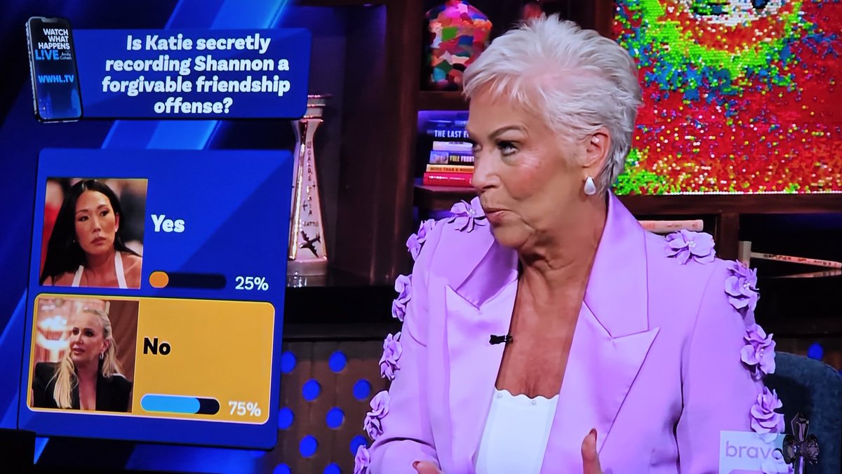 royalliedetectr's tweet image. Can't sleep so I'm watching the What's What Happens Live with Andy Cohen episode featuring @RealDeniseWelch where she defends Harry and Meghan. Thank you for speaking the truth & supporting them.❤️
She is definitely a Bravo Superfan. She knows all of the shows. It's hilarious 😂.