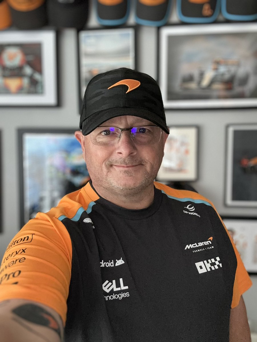 MewesKeith's tweet image. Looking forward to lots of #PapayaTrackTime today. Watching Free Practice Live at the #LondonEPrix with @McLarenFE then it will be the @McLarenF1 Sprint Race and the Qualifying from London 😳 what a fantastic day #NeverStopRacing #FansLikeNoOther