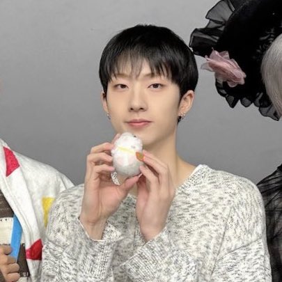 KKKID303's tweet image. 애햄이₍ᐢ. ̫.ᐢ₎!!