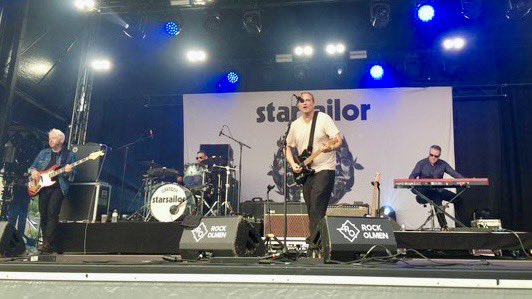 Dankjewel Rock Olmen 🫶🏻

We loved spending Friday night with you!

Thanks for being an excellent crowd, and cheers to our good mate Wayne for standing in for Stel on bass 🙌🏻

📸 Marjorie Gobert + Steve Hughes

#25YearsOfStarsailor