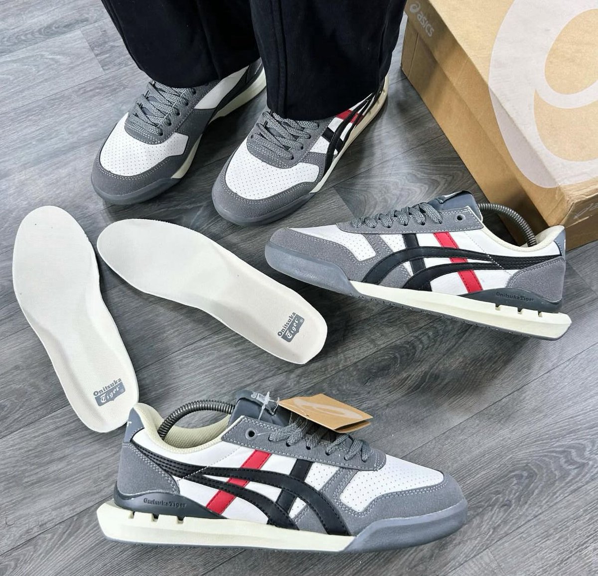Dream_online_Tz's tweet image. Size 41-44
.
Bei: 90,000/=
.
Njoo Whatsapp Chap βοΈ 0743931620