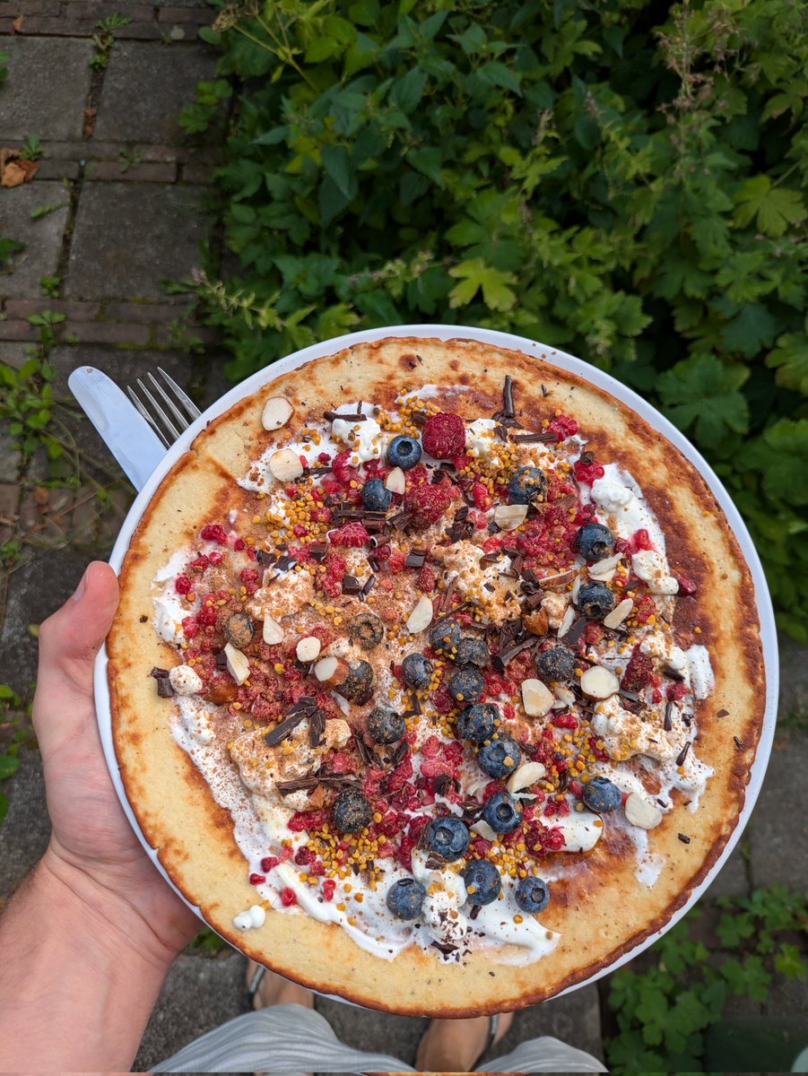 FertilityMaxx's tweet image. GM 🌞
Pancake with fruit,
8x50m hillsprints,
Salted watermelon,
And studying how to conquer the world.
Have a blessed Saturday.