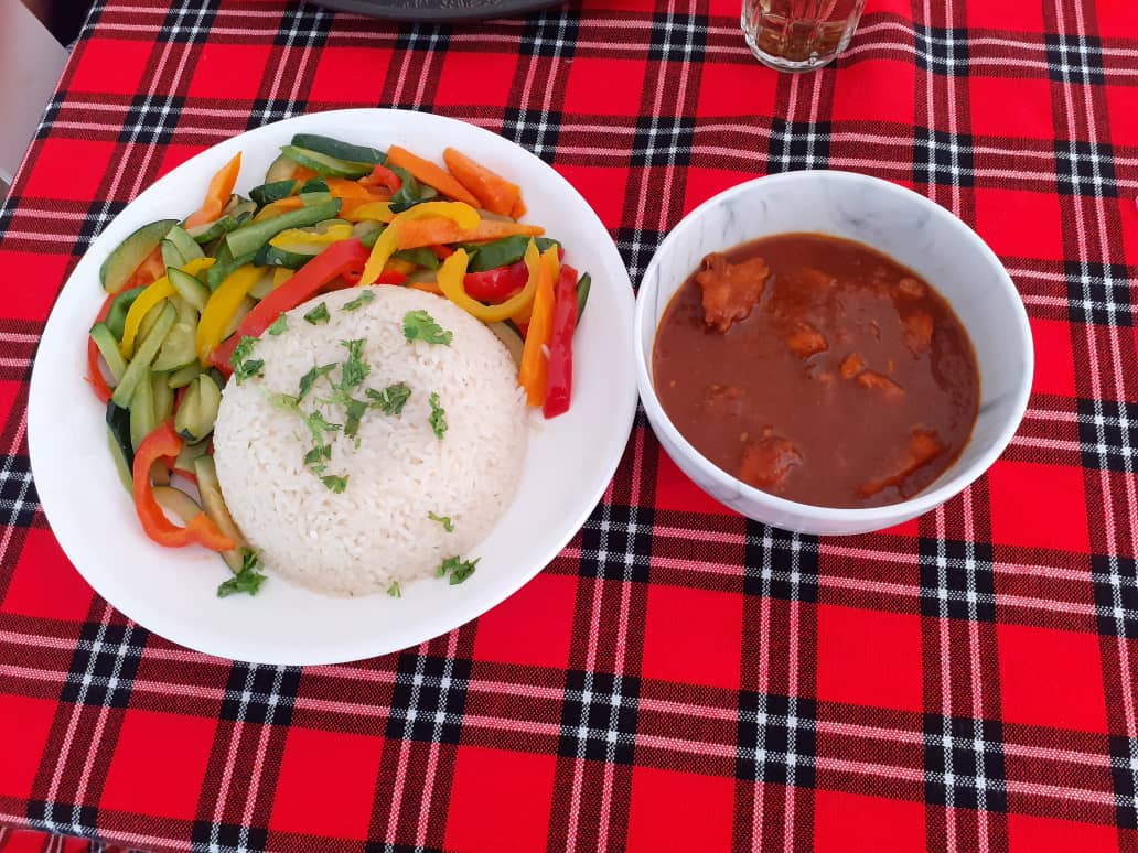 OssieEvents's tweet image. *SATURDAY LUNCH!* 
We take pride in serving nothing but excellence, great food, warm service in a cozy atmosphere.
Find us at Victoria Estate, Busambaga  Entebbe
Why wait? Book your stay with us today via Tel: +256771592211, WhatsApp +256771592209, or bookings@nimarocourts.com