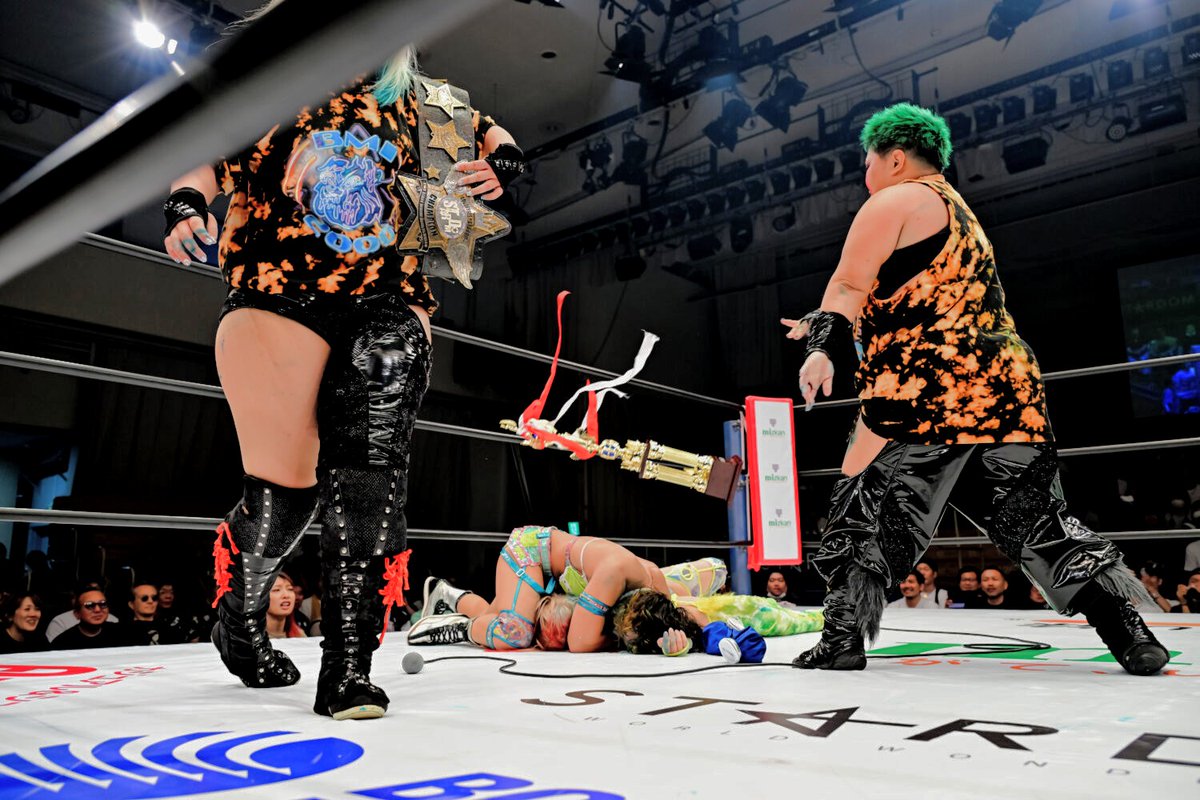 GraceFallsAway's tweet image. Ya’ want them back? Come and fuckin’ take ‘em! BMI 2000 is running this shit! Welcome to the era of HATE!