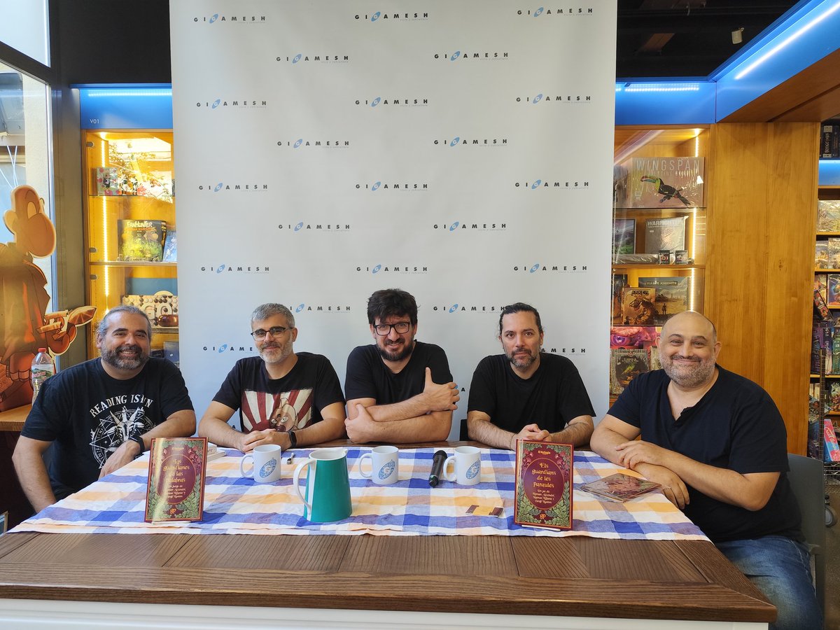 GigameshCat's tweet image. 📖✨ Encetem la presentació de "Els guardians de les paraules" amb els autors: Roman Aixendri, Ramon Linfante i Sergi Llorens. Acompanyats per David García i Paul Blackonion 🎤
🏛️ Apropa't i segueix-nos 👇🏻
youtube.com/live/Hihz8x6bn…
Després farem demostracions 🎲
