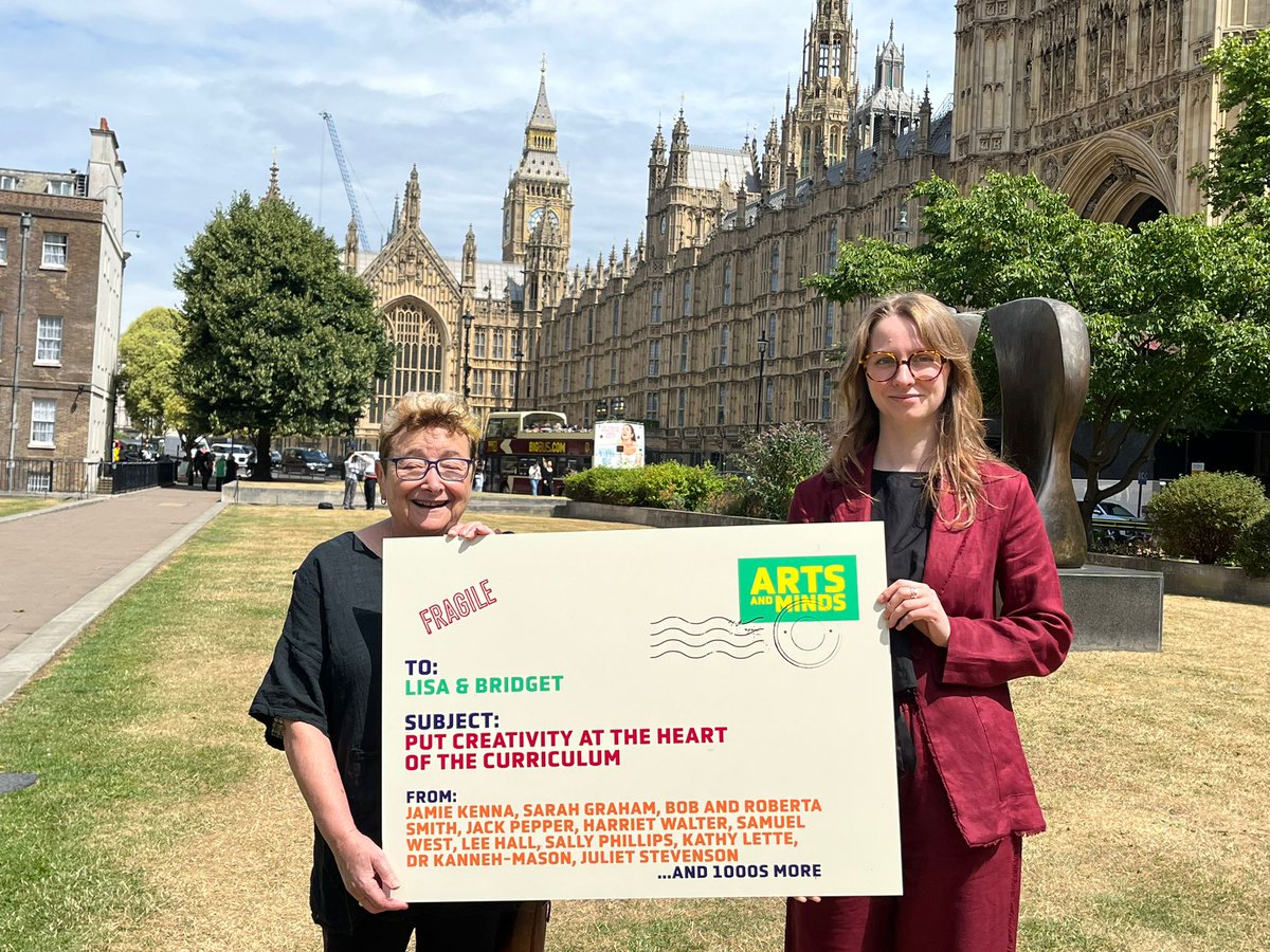 EquityUK's tweet image. Last week we joined the @Arts & Minds campaign with one clear message for the government: put arts back at the heart of the curriculum! ❤️
It's time ⏰ to reverse the decline in arts education, restore funding, and properly prepare future generations for careers in creative…