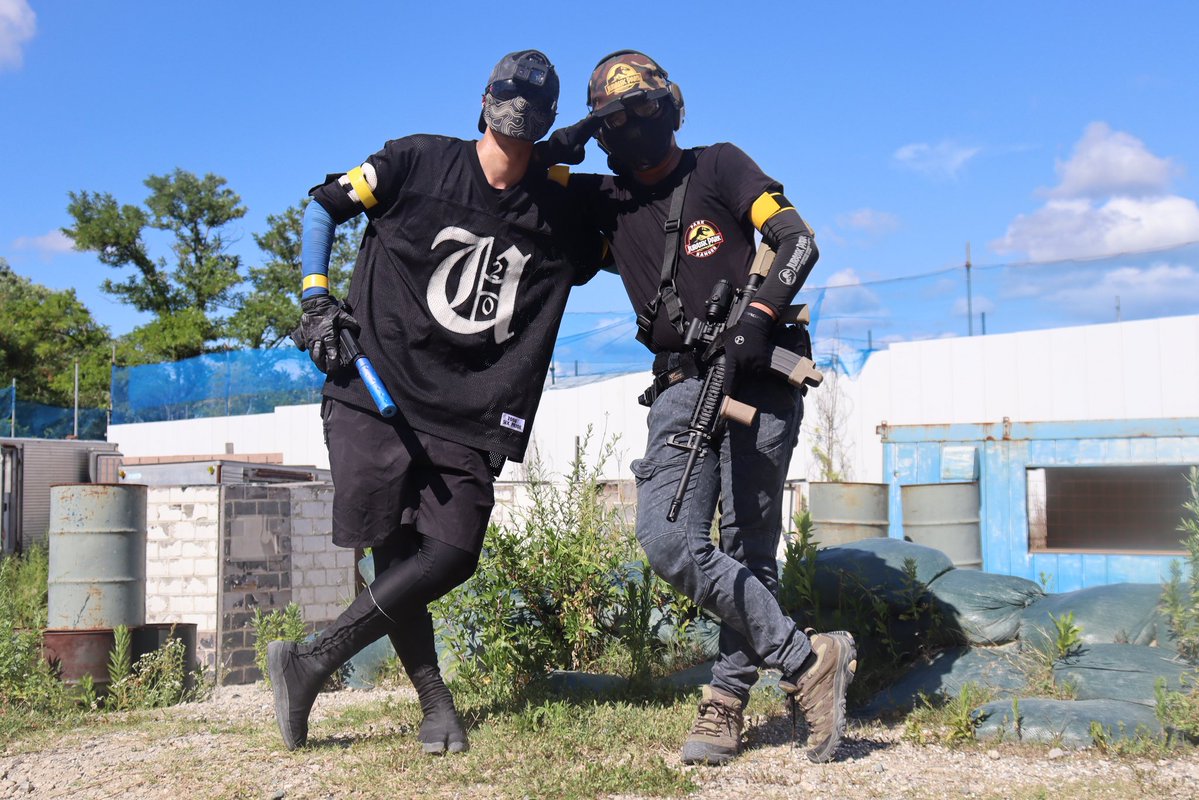 ms_sniper_'s tweet image. 本日は関西を飛び出して #CRAでサバゲー をしてきました✨
めちゃくちゃ楽しかった。
手持ちの銃全部0.25g弾調整なのに無理やり、調整して挑んだけどほんと良かった🤣
遠くても来る価値のあるフィールドでした✨
今日の動画はもちろんあげます。遥未来に…←
#サバゲー