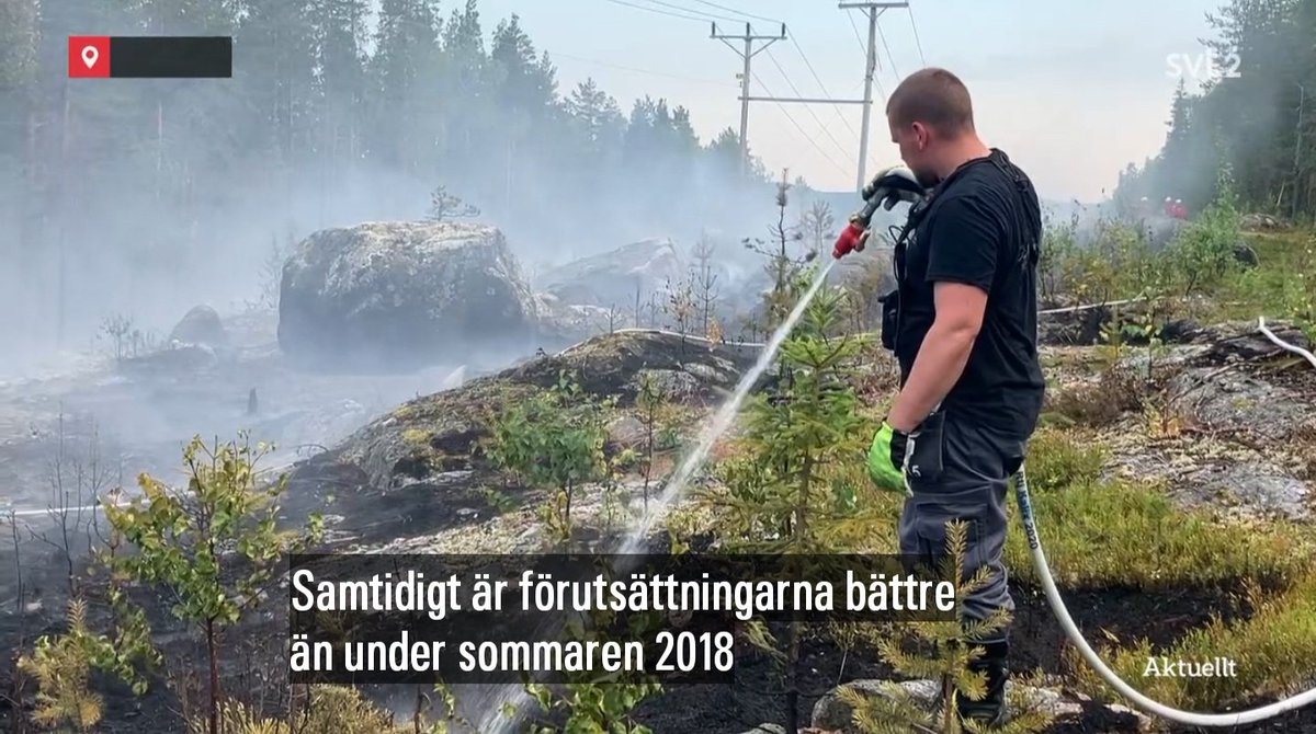 InteSosseSe's tweet image. Sluta rösta rött som sagt!
Skogsbränderna 2018 visade på brist efter brist i brandskyddet. Sverige utbildades be Italien och Polen om hjälp.
2018 då Socialdemonkraterna regerat Sverige i fyra år.
Lär er nu att ALDRIG RÖSTA RÖTT!