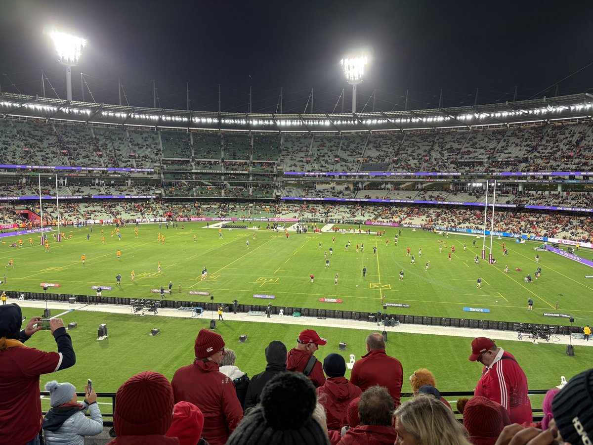Janela_X's tweet image. Gives you a whole new view being this high. @Iain_L