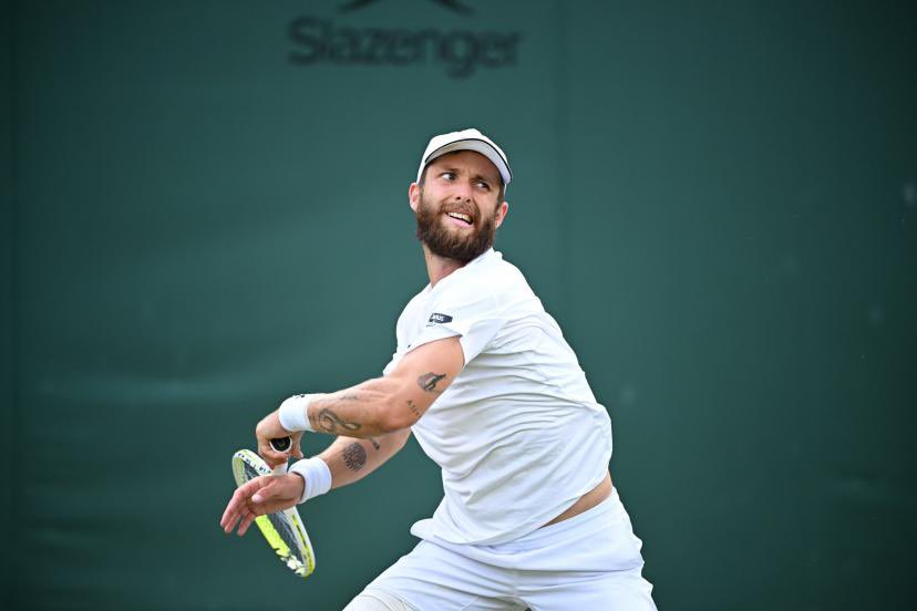 le_stade's tweet image. Les résultats de l’#ATPWashington 🎾⬇️
Après sa victoire face à D. Medvedev, Corentin Moutet affrontera A. De Minaur en 1/2 🇫🇷
De l’autre côté du tableau, Ben Shelton a disposé de F. Tiafoe en deux sets et A. Davidovich Fokina le retrouvera en 1/2 après avoir sorti T. Fritz 🇪🇸