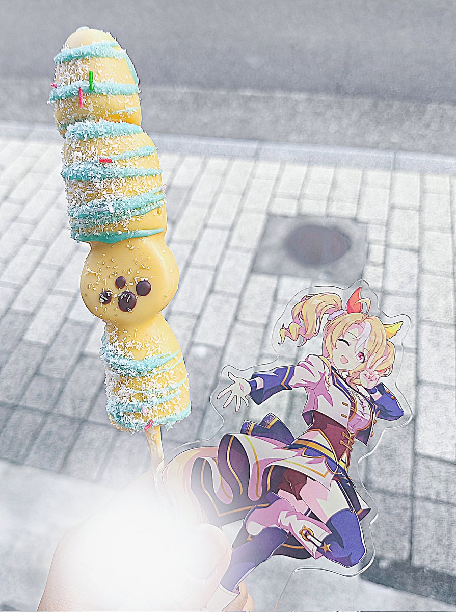 popupi_pi's tweet image. お友だちと地元のお祭り！
パンドラちゃんとチョコバナナ食べました