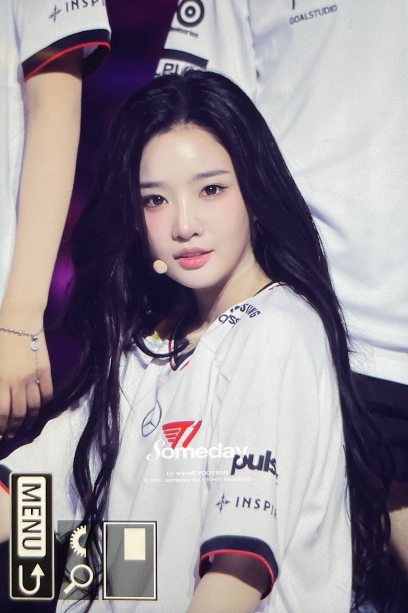 yoo20010209's tweet image. 250726 🐰♥️
#트리플에스 #tripleS #김유연