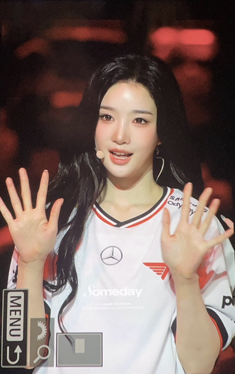 yoo20010209's tweet image. 250726 🐰♥️
#트리플에스 #tripleS #김유연