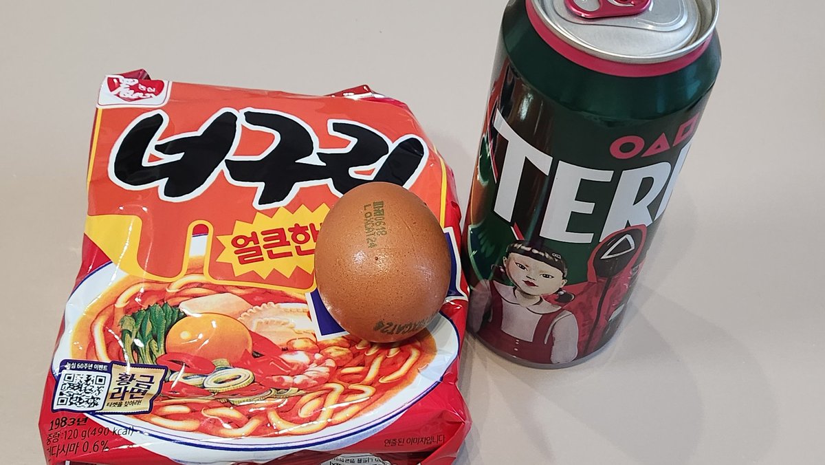 Simple_cw's tweet image. 지창욱표 스트레스 디톡스 정식🍜🍺
주의사항: 면이 퍼지도록 오래 끓일것🤣
효과 : 디톡스 후 "아몰라 행복해" 상태가 됨ㅋㅋ