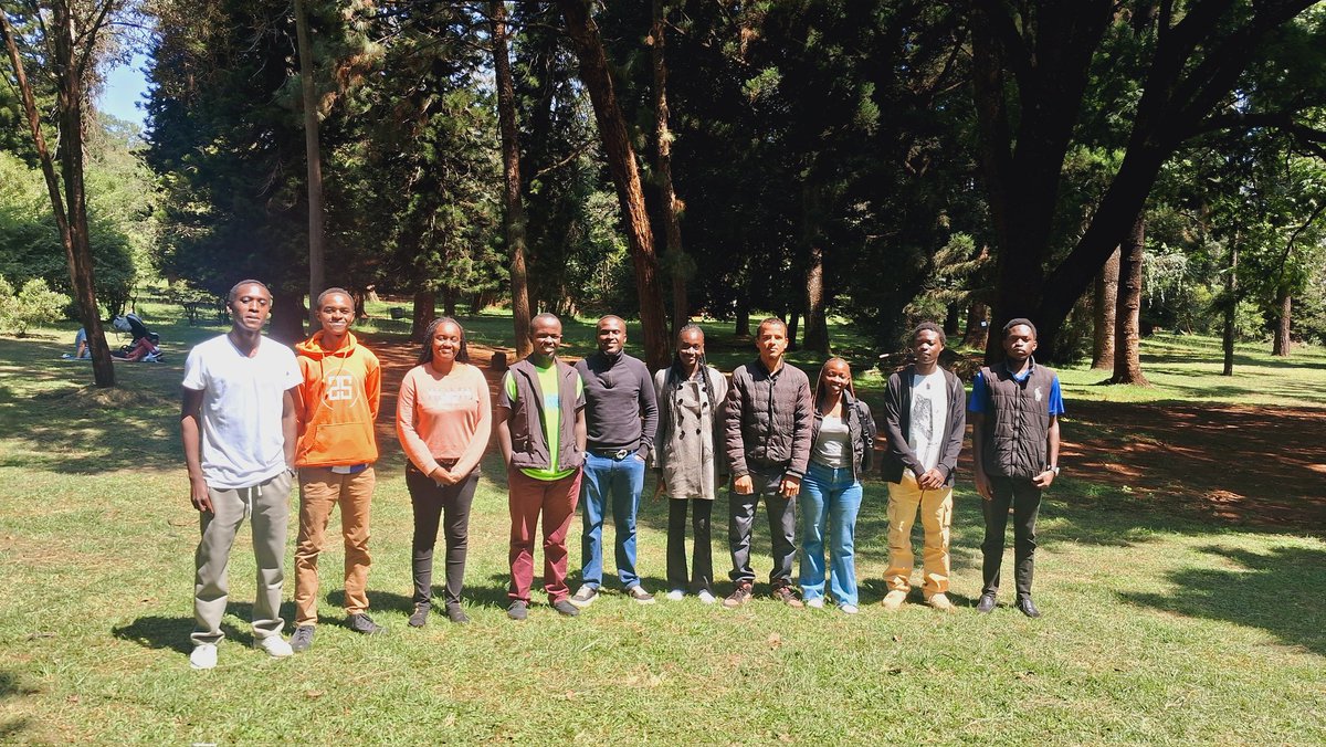 CPMMwangi's tweet image. Today’s session with part of the lads and lasses from the 2025 JCPMP cohort focused on real challenges young professionals face in the built environment.
We addressed imposter syndrome, the importance of understanding your role to avoid liability and how gauging the project team…