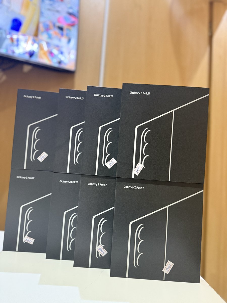 dabz_global's tweet image. New stock‼️New price ‼️ The all new Samsung galaxy Z fold 7 with Samsung care plus || African warranty with screen damage coverage
256gb - N2,450,000
512gb - N2,650,000
1TB - N3,050,000
Dabz Global; Suite C3 New Banex(beside banex micro finance bank ||opposite Broadway BW…