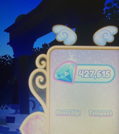 maryxzai's tweet image. Trading this amount of diamonds &amp; items below for a good genshin account! &lt;3
LF: EU server, with a good amount of characters and somewhat explored 
🏷️: #robloxtrading #genshintrading
#genshintrade #genshinaccount 
#royalehightrade #genshintrades #royalehightrading