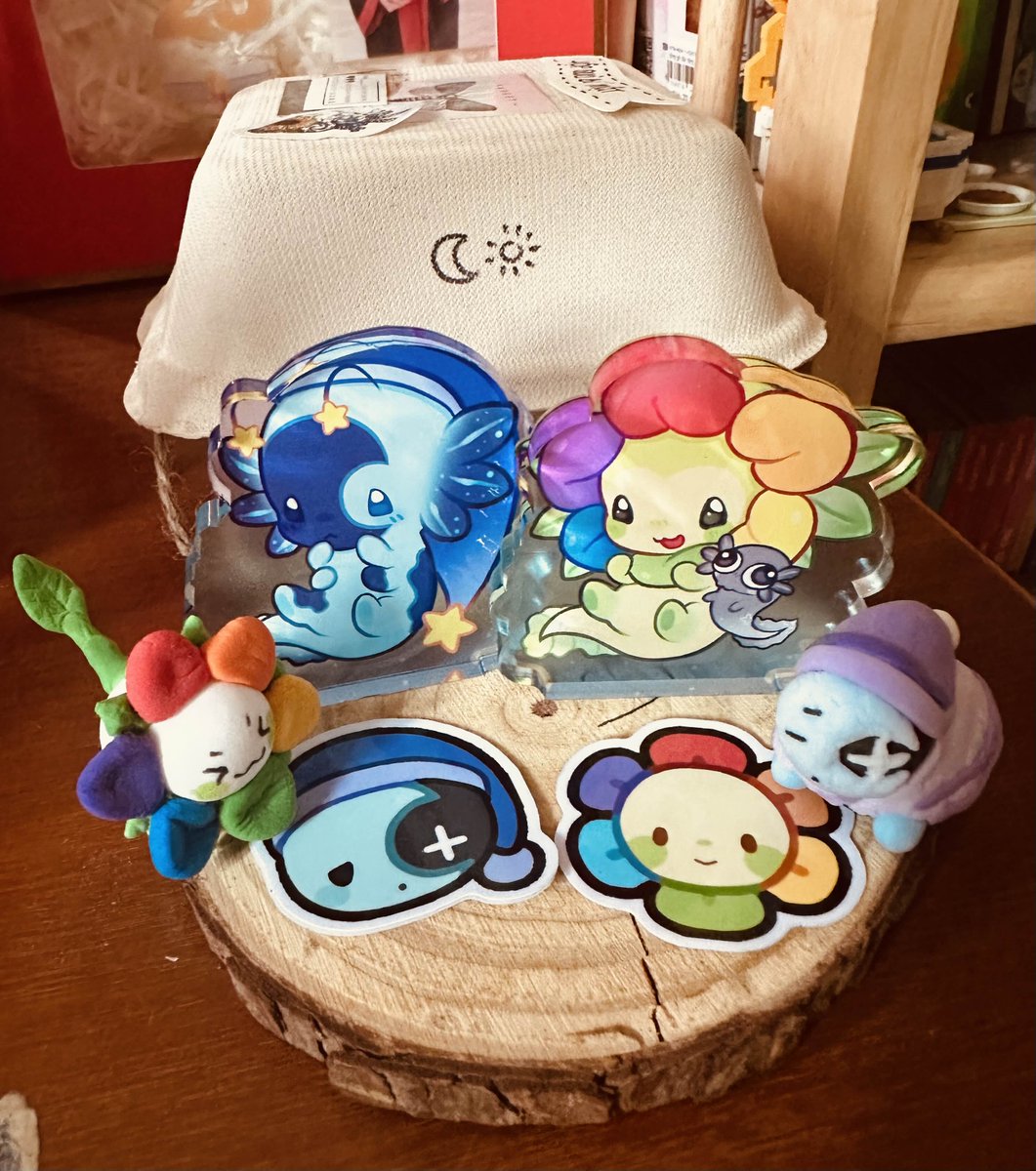 alt_calico2000's tweet image. more stuff by rinfu
i crode when there wasnt a standee of dandy in her shop 💔
#dandysworld #moonflower
