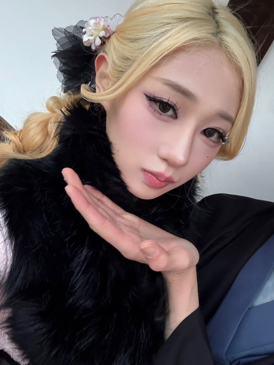 luvvc4t's tweet image. 교토에서 기모노 빌려입을 거면 무조건 핑크에 블랙 추천...
핑크+화이트로 다니는 분들이 너무 많기도 하고
핑크블랙으로 입으면 바로 갸루가되