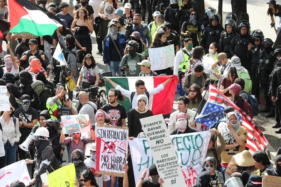 enriquemunozFM's tweet image. Estados Unidos advierte a sus ciudadanos no salir este sábado 26 de julio durante la tercera marcha contra la gentrificación.
La violencia en CDMX puede generar decisiones desagradables para México desde Canadá, EU y la FIFA.