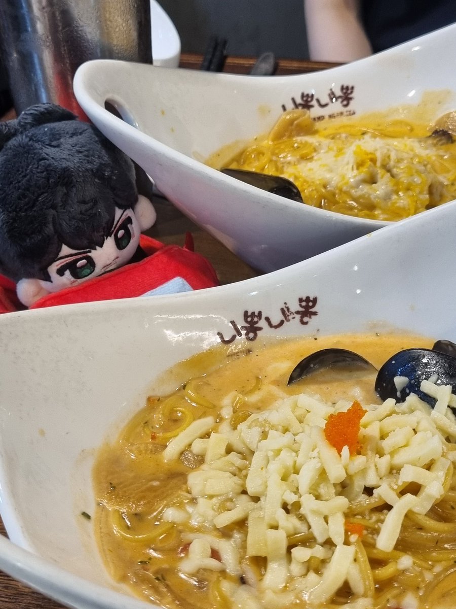 11_01_9999's tweet image. 이미 꺼꼬잇군아..