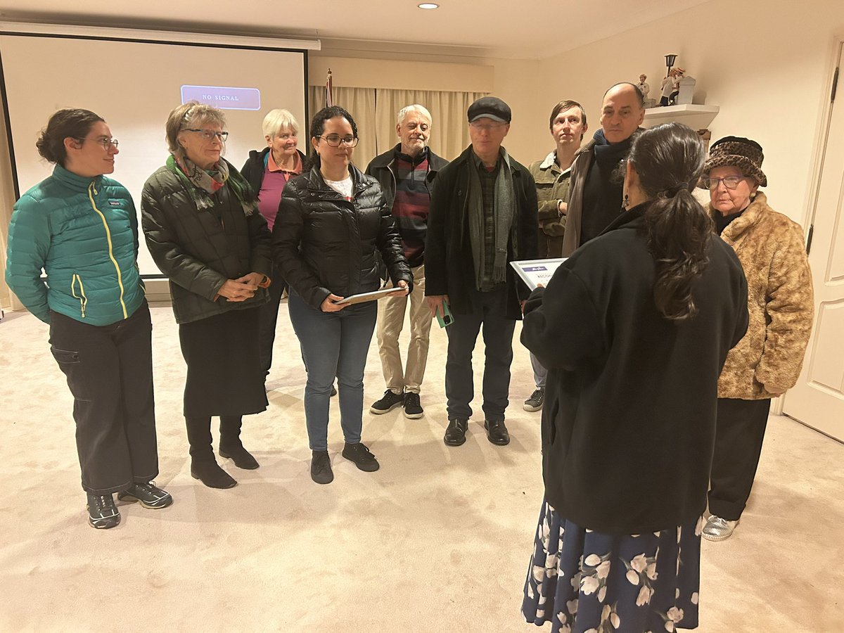 Tani (@tani_dl) on Twitter photo Hoy tuve el placer de entregar a <a href="/IvianesGonzalez/">Ivianes González</a> el reconocimiento por resultar Consulado Destacado en el
2024. También al
Colectivo de la Embajada por la condicion de Destacada en
2024. Un reconocimiento Colectivo y merecido para un equipo pequeno muy comprometido y laborioso Hoy tuve el placer de entregar a <a href="/IvianesGonzalez/">Ivianes González</a> el reconocimiento por resultar Consulado Destacado en el
2024. También al
Colectivo de la Embajada por la condicion de Destacada en
2024. Un reconocimiento Colectivo y merecido para un equipo pequeno muy comprometido y laborioso