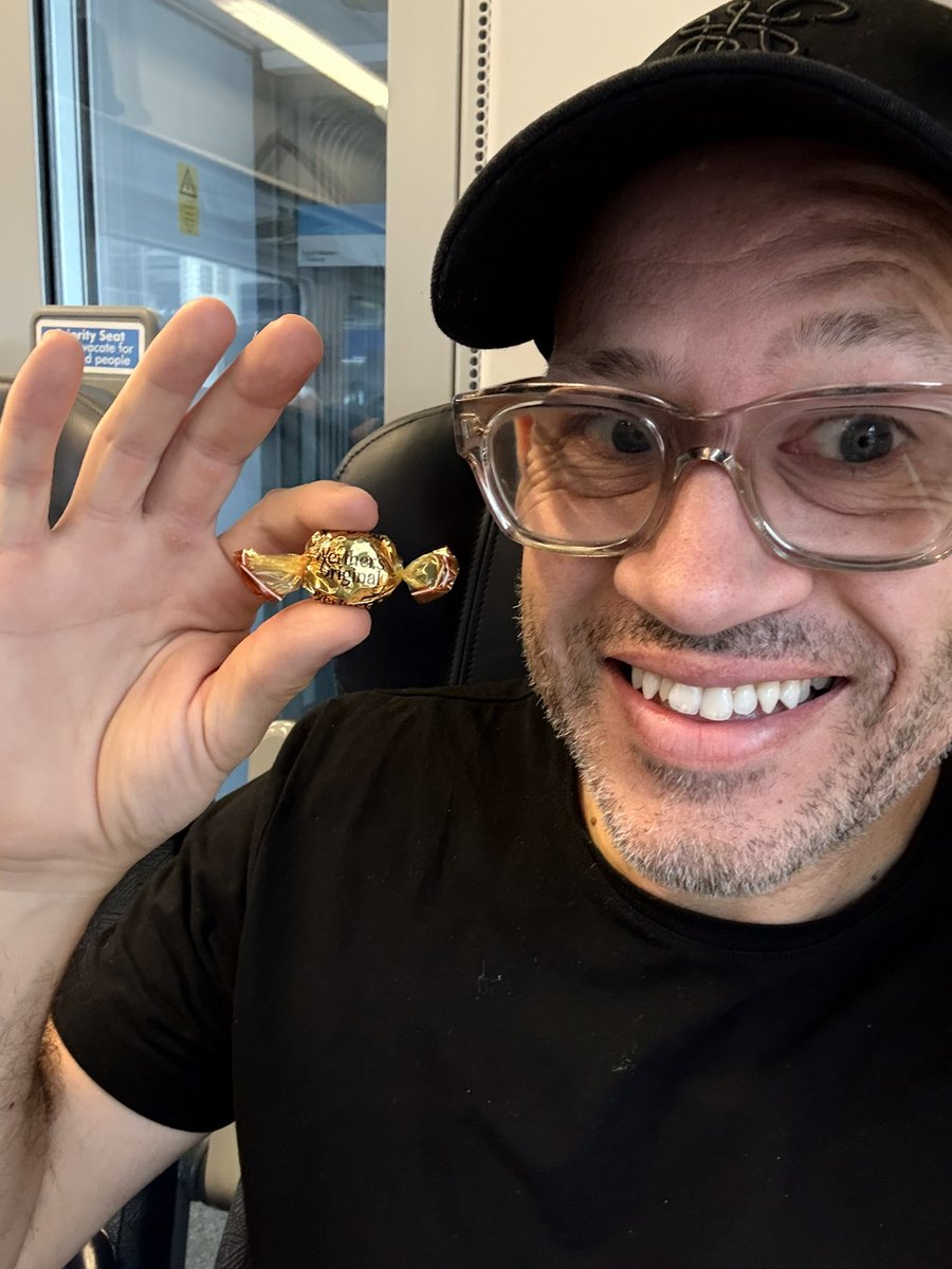 sam__avery's tweet image. The nice family next to me on the London train gave me a Werther’s Original. They were off to see Oasis at Wembley. Nearly said ‘Never heard of them’ but didn’t because I’m not a twat.