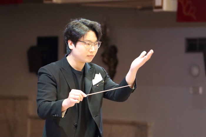 Jaehyuck Choi es convertix en la millor batuta jove del món infoturia.com/lliria/78822-j… <a href="/aytolliria/">Ajuntament de Llíria</a> <a href="/LliriaCityMusic/">Llíria City of Music</a> <a href="/PGarcia_Latorre/">Paco García Latorre</a>