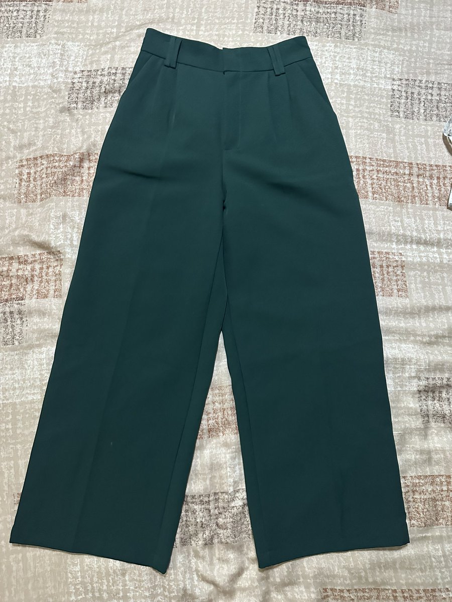 27thousand's tweet photo. กางเกงสีเขียวเข้ม
เอว 27 สะโพก 37-38
📌 100 บาท

#ส่งต่อ #ส่งต่อเสื้อผ้ามือสอง #เสื้อผ้ามือสอง #ส่งต่อเสื้อผ้า #ส่งต่อกระเป๋า #กระเป๋ามือสอง #เสื้อผ้ามือสองสภาพดี #เสื้อผ้ามือสองราคาถูก https://t.co/pJJaHEh97R
