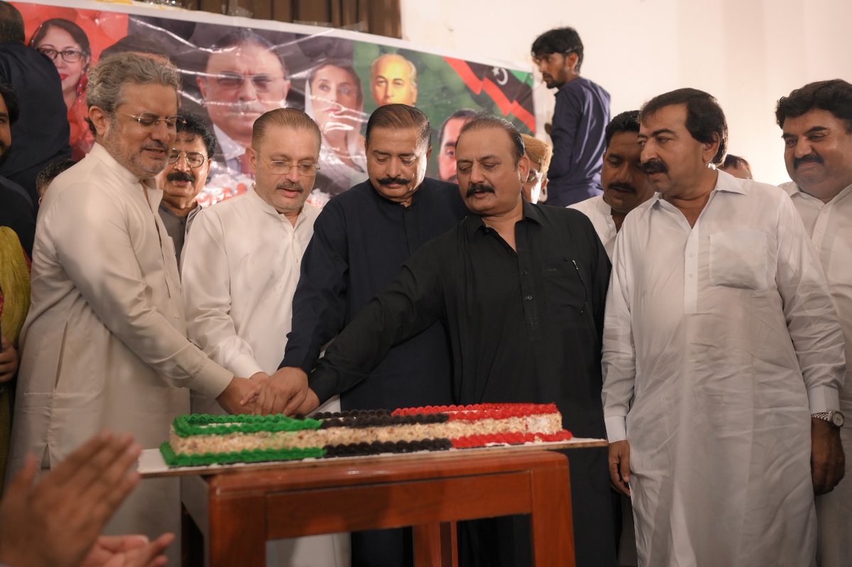 Rawal House (@rawal_house1) on Twitter photo Senior Minister Sindh <a href="/sharjeelinam/">Sharjeel Inam Memon</a> celebrated Birthday of President of 🇵🇰 Asif Ali Zardari with people of PS61 at Rawal House Hyderabad
#HappyBirthdayPresidentZardari Senior Minister Sindh <a href="/sharjeelinam/">Sharjeel Inam Memon</a> celebrated Birthday of President of 🇵🇰 Asif Ali Zardari with people of PS61 at Rawal House Hyderabad
#HappyBirthdayPresidentZardari