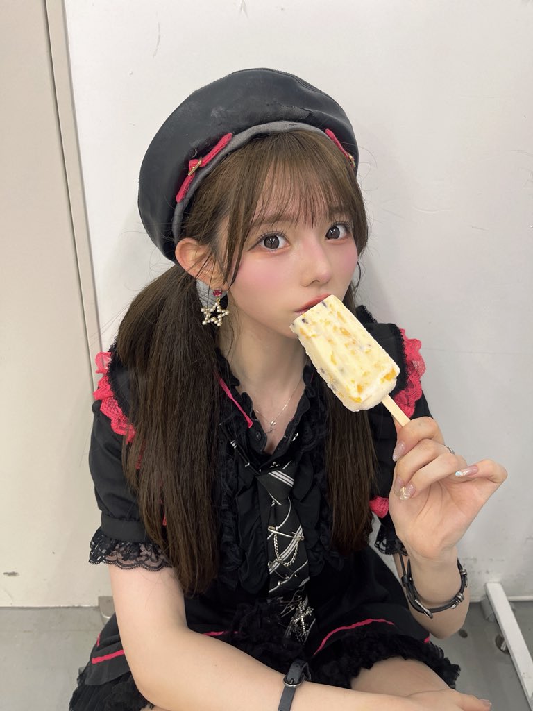 MSP__Rio's tweet image. #RIF2025 ありがとうございました☀️
カラオケコラボでは
''愛知県出身''チームでSKE48さんの「パレオはエメラルド」を歌わせて頂きました💚💎
ライブ後のアイス沁みた〜〜〜🍨
#マスカーピース #マスピ